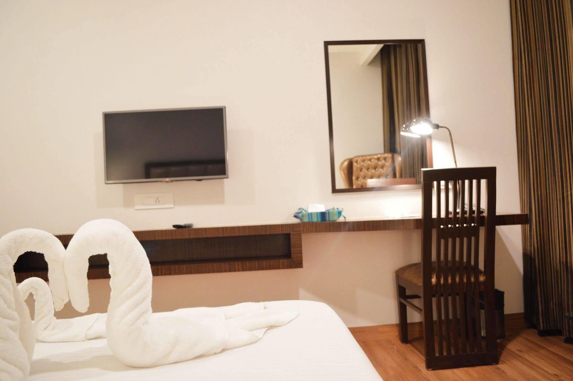 Fabhotel Prudent Амритсар Екстериор снимка