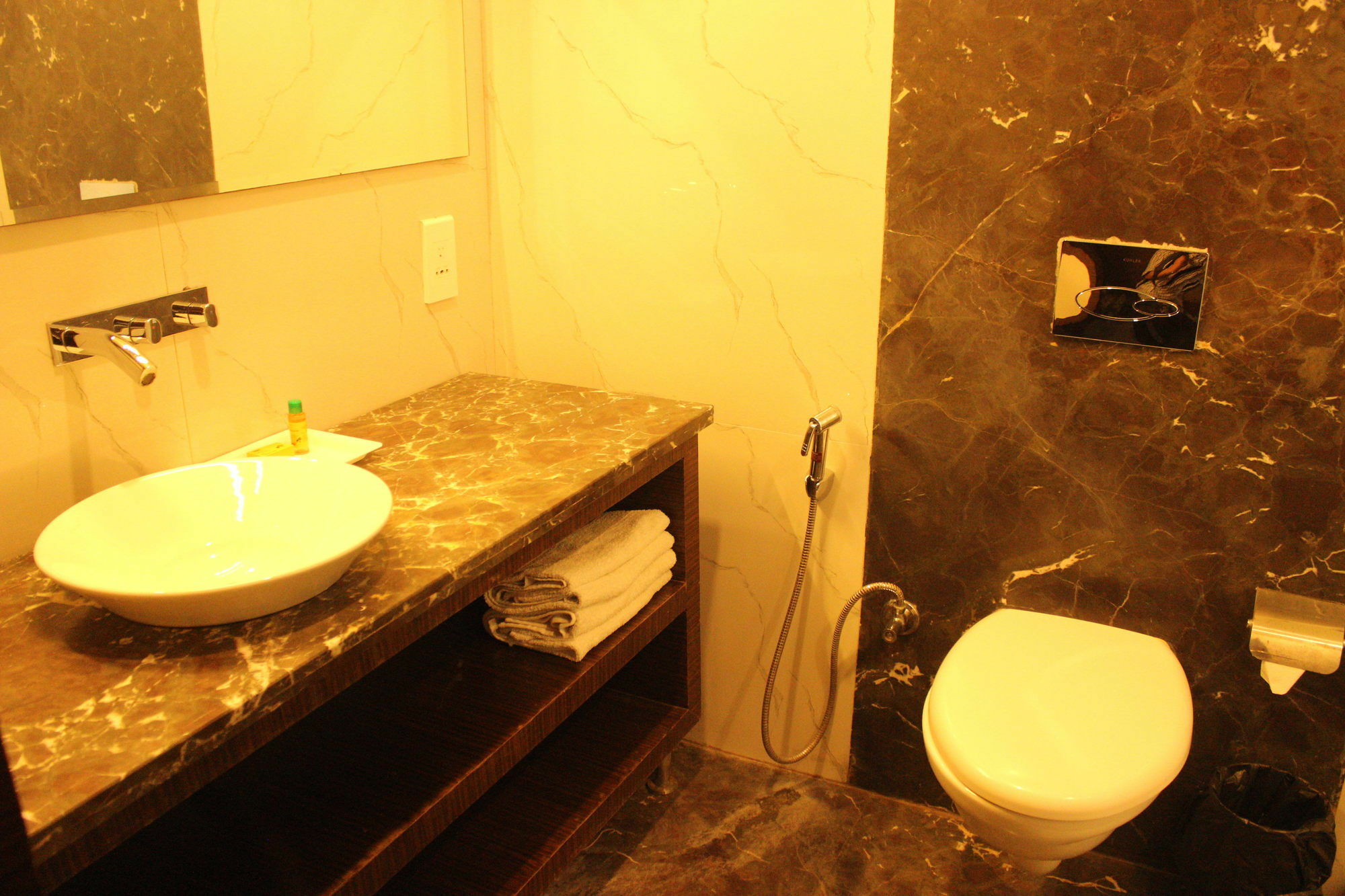 Fabhotel Prudent Амритсар Екстериор снимка