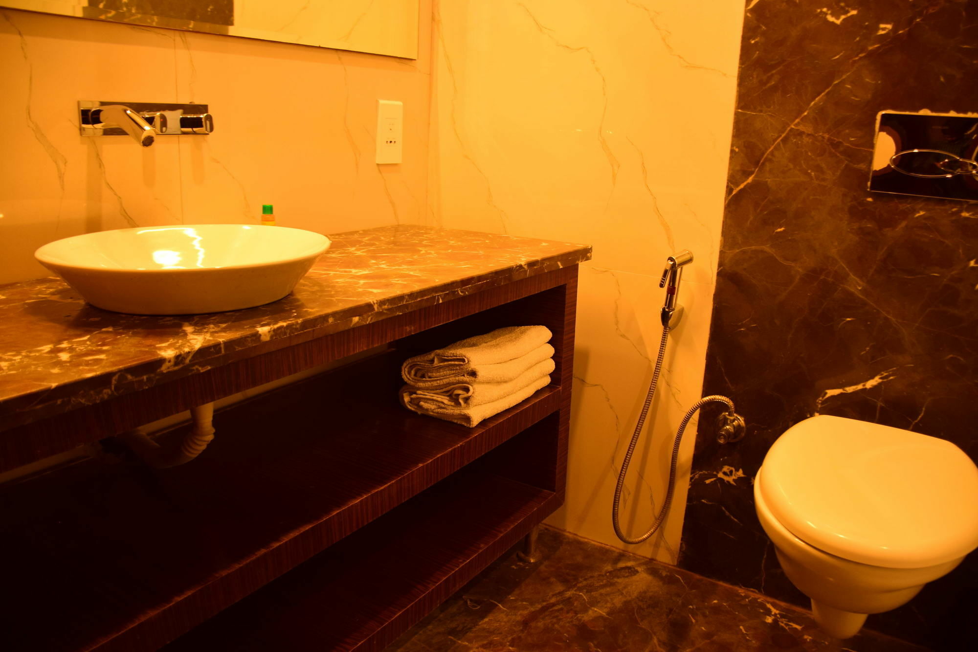 Fabhotel Prudent Амритсар Екстериор снимка